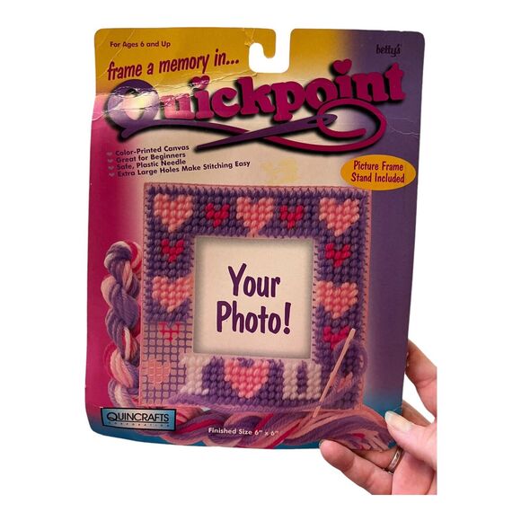 Vtg 90s Bettys Quickpoint Kit Needlepoint Picture Frame Hearts Beginner Ages 6+ - Picture 2 of 4